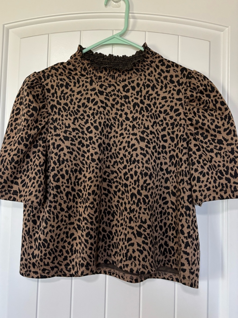 Downeast cheetah print slight cropped top